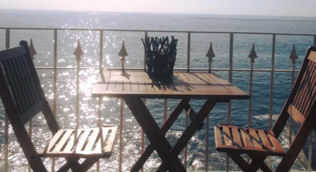 One Love Maktub, Buchen Sie Ferienwohnung Paul do Mar Madeira