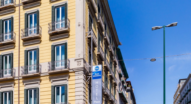 Отель Best Western Plus Hotel Plaza Napoli