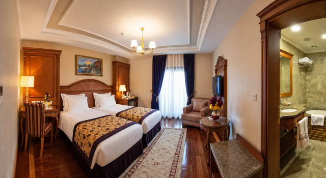 Трёхместный полулюкс Отель Glk Premier Acropol Suites & Spa