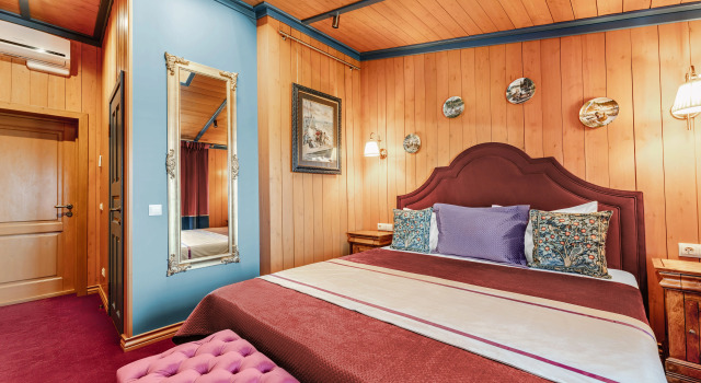 Двухместный Комфорт 2 этаж (6 Дончакъ)«Chalet Ecurie» с видом на море Бутик-отель Villa Romanov Wine Club & SPA