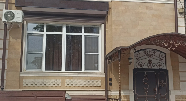 Квартира два этажа возле парка, Забронировать Апартаменты/квартира Отели Кисловодска с парковкой, рядом с Нарзанная галерея, Парковка