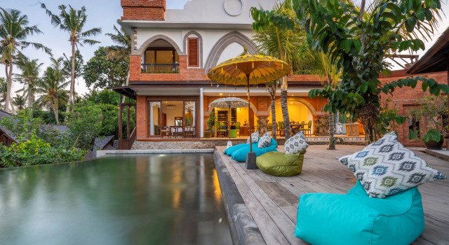 Отель Menzel Ubud