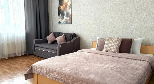 Ryadom S Tts Planeta Dlya Troikh Flat, Reserva ahora Apartamento Hoteles en Krasnoyarsk con aparcamiento, Aparcamiento