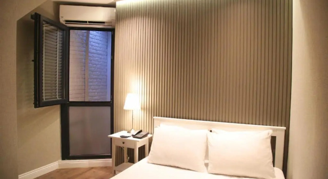 Двухместный номер Small (without Window) HOTEL BRONTE