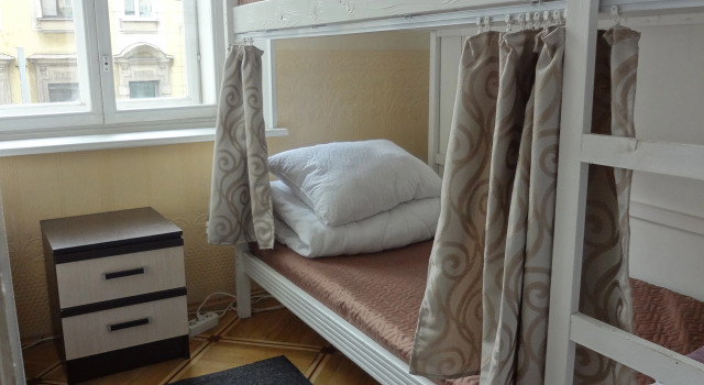 Кровать в общем номере Хостел Галерея