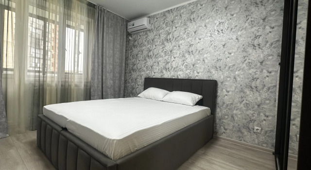 Uyutnaya Bolshaya Kvartira V Novom Dome Luchshego Mikrorayona Goroda Flat, Rezerwuj Apartament  