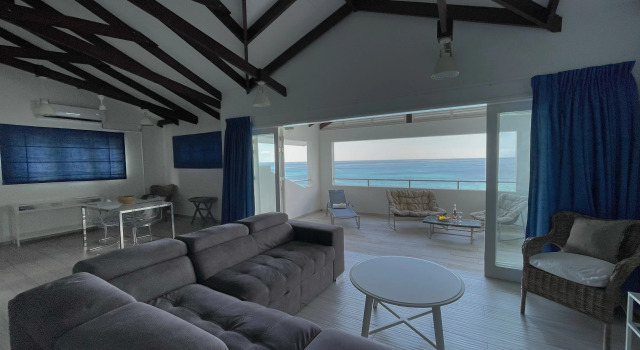 Апартаменты Вилла VallonEnd Beach Front