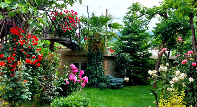 GREEN GARDEN, Prenota Appartamento Hotel a Tbilisi con parcheggio, Parcheggio