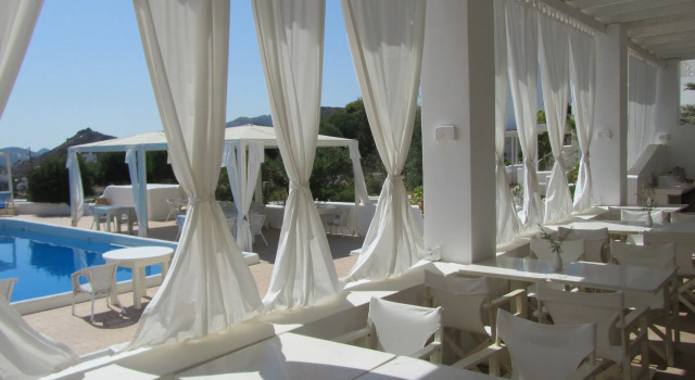 Отель Porto Scoutari Romantic Hotel & Suites