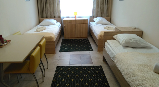 Standardní Třílůžkový pokoj Merkurij Mini-Hotel