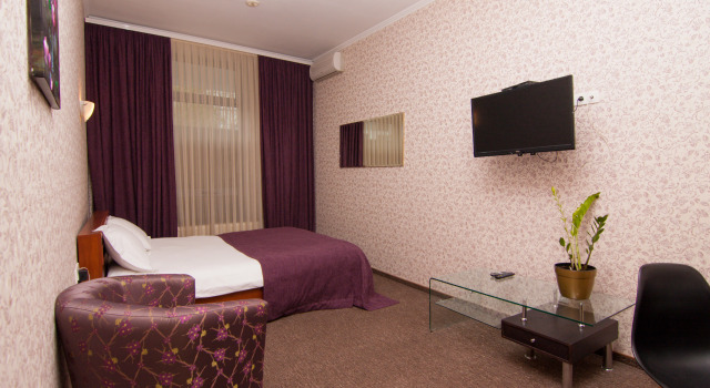 Двухместный номер Standard Komilfo Hotel