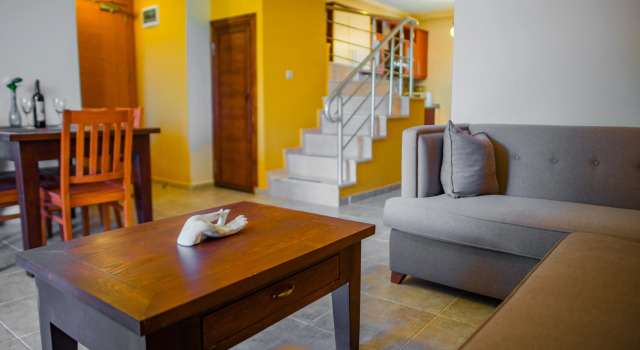 Люкс Дуплекс с балконом и с красивым видом из окна Dores Residence