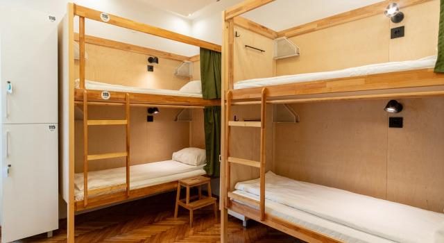 Кровать в общем номере Хостел Cabbage Hostel