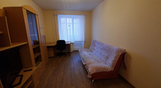 Pl. Kosmonavtov, 3/2 Apartments, Buchen Sie Ferienwohnung Hotels in Oblast Magadan mit Parkplatz, Parkplätze
