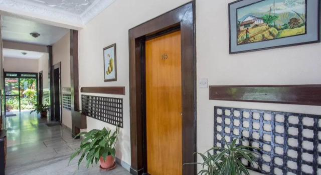 Hotel Tulsi, Prenota Hotel Hotel a Gandaki Pradesh Province con colazione, Colazione