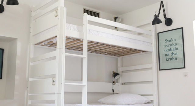 Кровать в общем номере Hostel Ciri Biri Bela - Adults Only