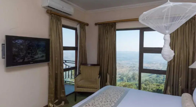 Двухместный номер Deluxe с балконом Отель Sunbird Ku Chawe