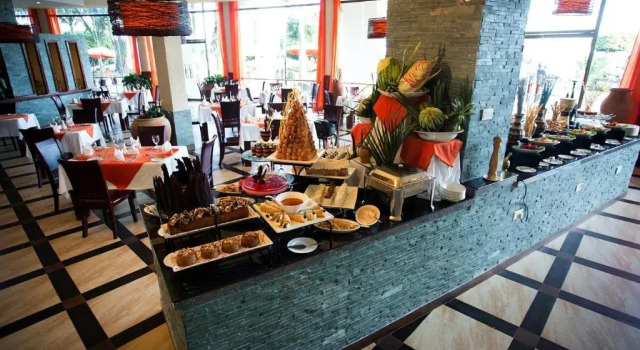 Protea Hotel by Marriott Entebbe Hotel, Rezervasyon Otel Entebbe Amagoro A Central