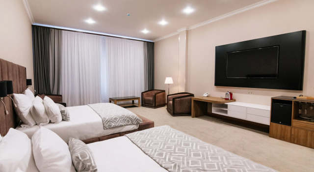 Четырёхместный luxe Отель Central City
