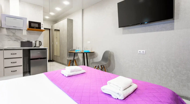 Двухместная студия Апартаменты Студия LoveHotelSirius в ЖК бизнес класса Фрукты