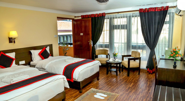 Трёхместный семейный номер Standard с красивым видом из окна Taleju Boutique Hotel