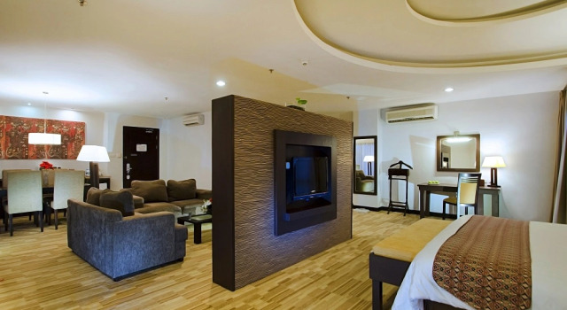Двухместный люкс Aston с балконом Aston Pontianak Hotel and Convention Center