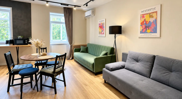 2-komnatnye na Prospekte Mira 60 m² 5 Spalnykh Mest na NLKM Apartments, Prenota Appartamento  