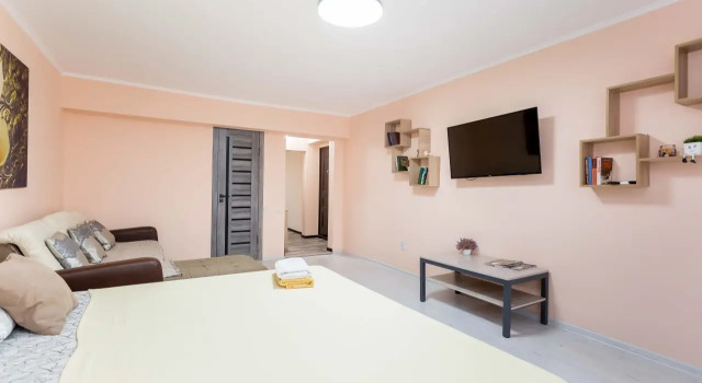 Na Ulitse Maulenova 111 Apartments, Buchen Sie Ferienwohnung Almaty Kasachstan, in der Nähe von Zentralstadion Almaty