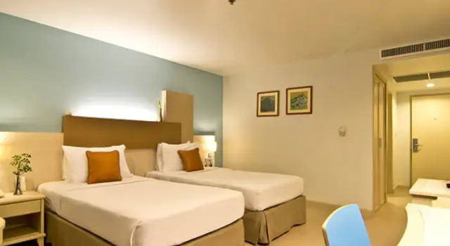 Двухместный номер Superior с балконом Sunshine Vista Hotel