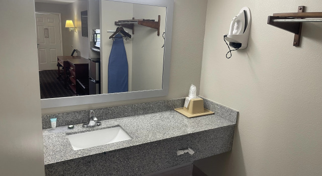 Номер Deluxe Loyalty Inn Hawkinsville