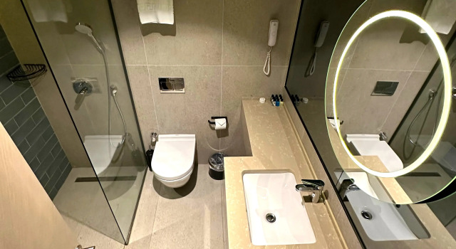 Трёхместный номер семейный с видом на город Edition Old City Hotel