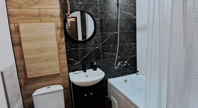Двухместная студия с балконом и с красивым видом из окна Studiya Mkr Khoroshiy Flat