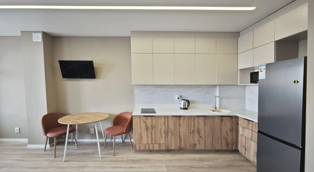 Dobrye Sutki Na Sovetskoy 189 5 Apartments, Prenota Appartamento Hotel a Altaysky Kray con parcheggio, Parcheggio