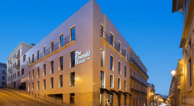 Отель The Emerald House Lisbon, Curio Collection By Hilton