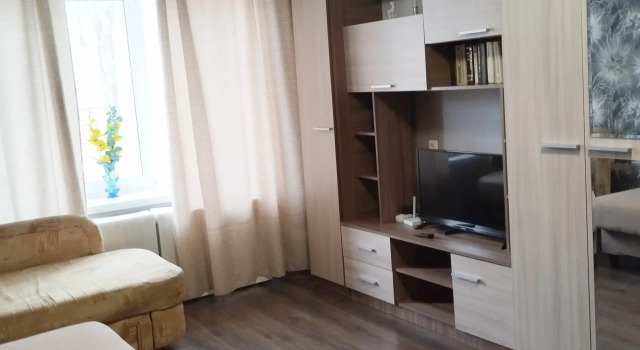 Ulitsa Shmidta, 10 Apartments, Book Lejlighed Hoteller i Lisva med parkering, Parkering