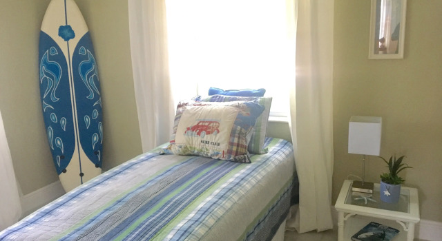 Stylish 3BR Home Guest House, Book Pension Tampa Florida
