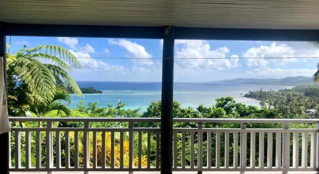 Вилла с балконом и с красивым видом из окна Вилла Maravu Paradise