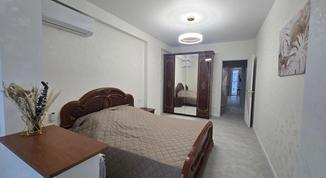 Квартира на улице Братьев Манганари 30к1