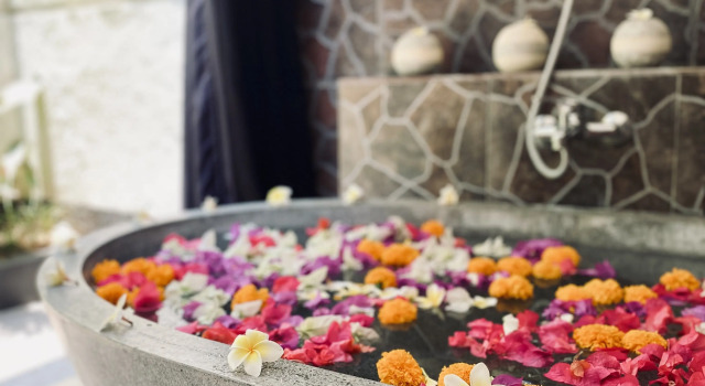 Villa with Amazing Pool and Rooftop Sun Terrace, Villa, Rezerwuj Willa Hotele w Badung z parkingiem, Parking