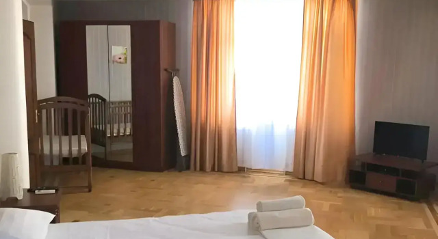 Шестиместный коттедж Частный дом Фея