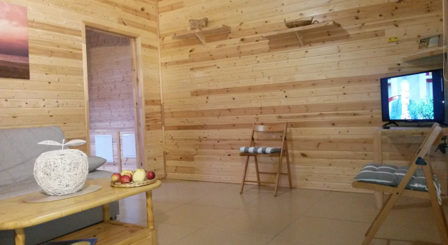 Nadezhda Guest House, Prenota Affittacamere Hotel a Pskov Region con parcheggio, Parcheggio