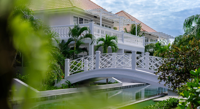 Вилла Luxury с видом на бассейн Mercury Phu Quoc Resort & Villas