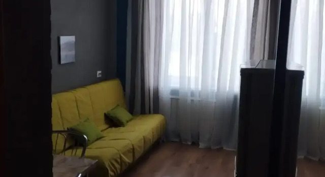 Komfortnaya studiya Flat, Buchen Sie Ferienwohnung Hotels in Region Krasnojarsk mit Pool, Schwimmbad