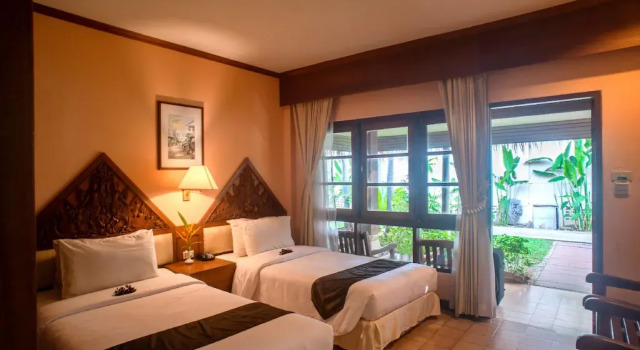 Двухместное бунгало с балконом и с видом на сад Aloha Resort