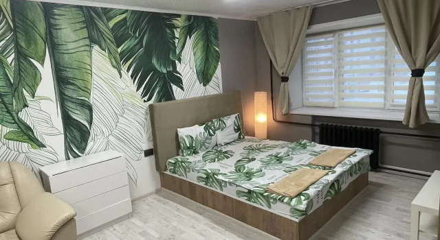 Na Lenina 32 Flat, Rezerwuj Apartament Hotele w Republika Komi z parkingiem, Parking