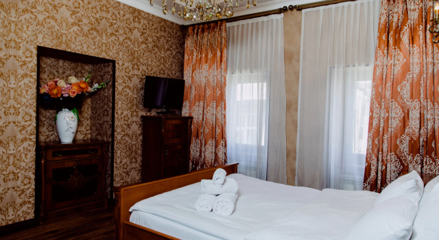 Двухместный номер Classic с видом на город Royal Antique Boutique Hotel