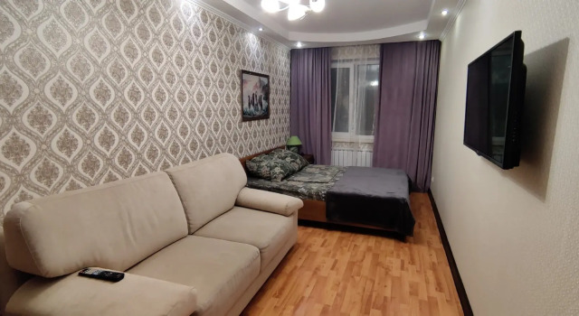 Na Pionerskoy 5 Flat, Rezerwuj Apartament Hotele w Republika Komi z parkingiem, Parking