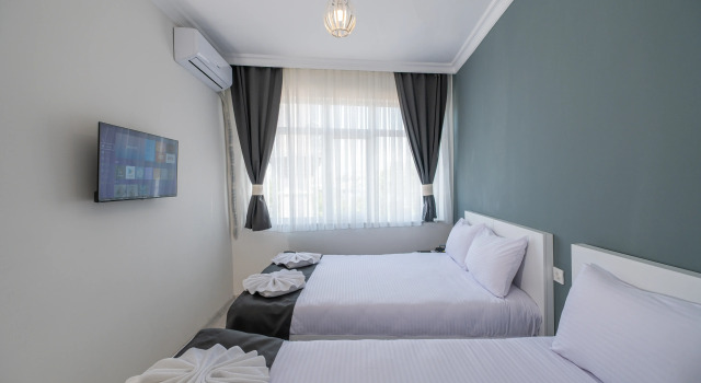 Трёхместный номер Standard с красивым видом из окна Sweet Hotel Istanbul