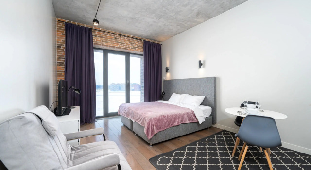 Studiya V Stile Loft S Panoramnym Vidom Flat, Rezervovat Apartmán Hotely v Petrohrad s parkováním, Parkování