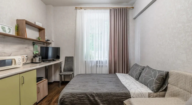 Studiya 13 min. peshkom ot metro Skhodnenskaya Flat, Prenota Appartamento  , vicino a Centro Commerciale Kaleidoskop
